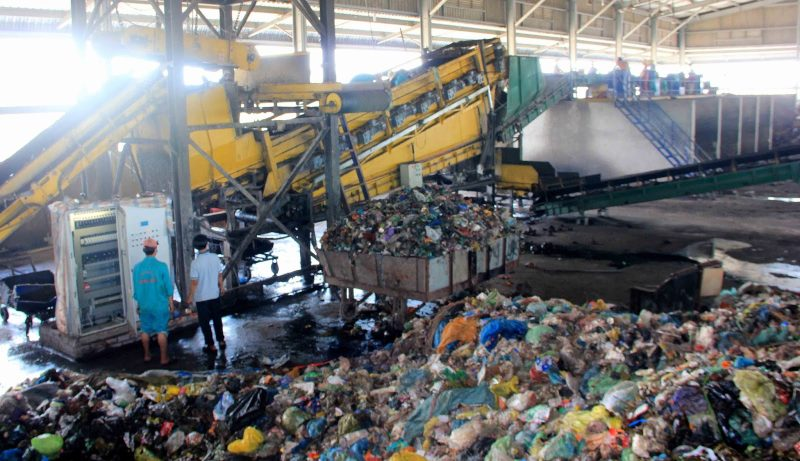 Xử lý rác thải công nghiệp - Bảng giá thu gom, vận chuyển tại TPHCM